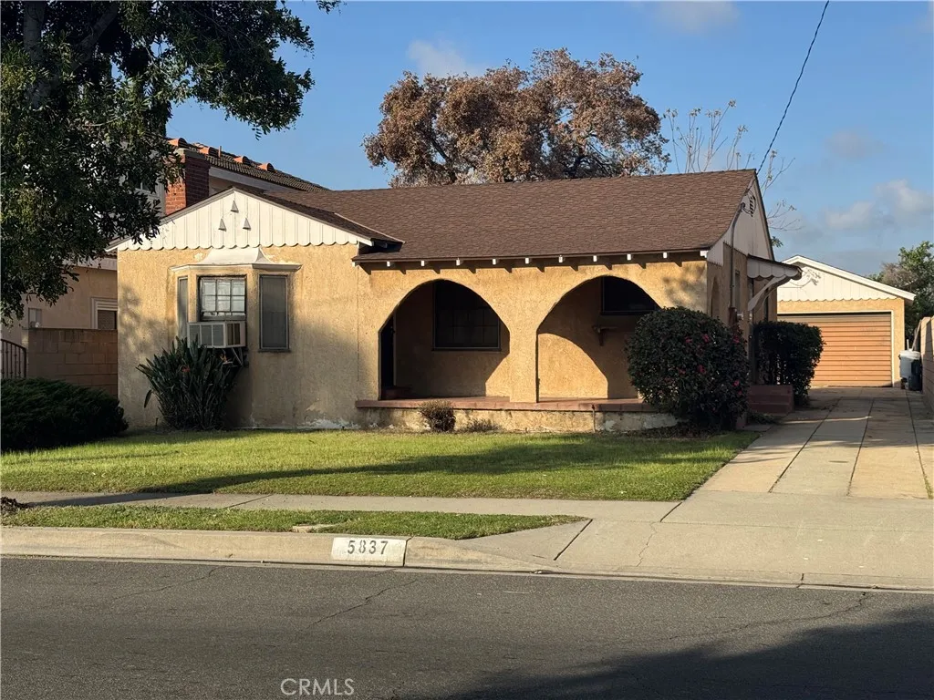 5837 N Muscatel, San Gabriel, California 91775 home-pic-1