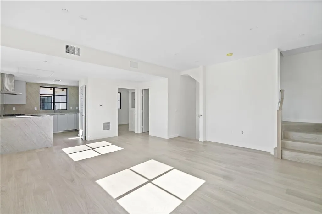 200 S 2nd Avenue D, Arcadia, California 91006 home-pic-8
