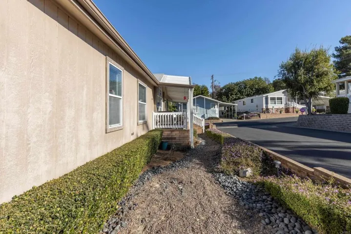 525 W El Norte Pkwy 116, Escondido, California 92026