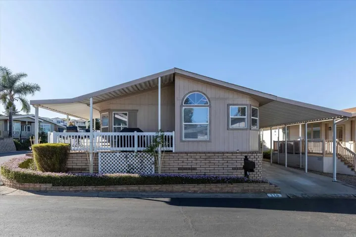 525 W El Norte Pkwy 116, Escondido, California 92026