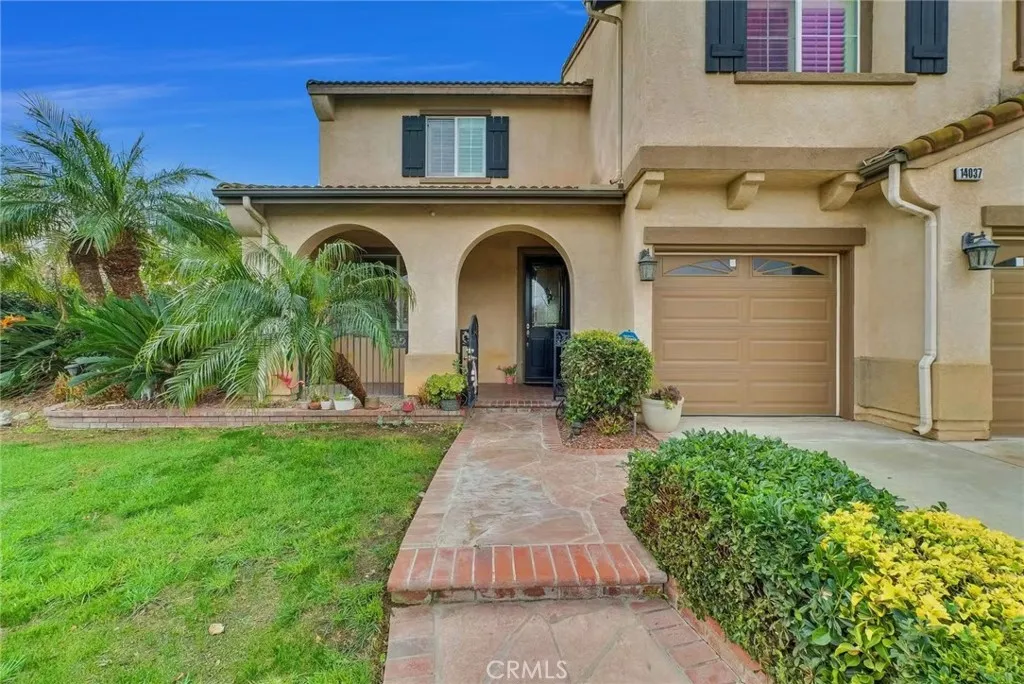 14037 Hollywood Ave, Eastvale, California 92880 home-pic-2