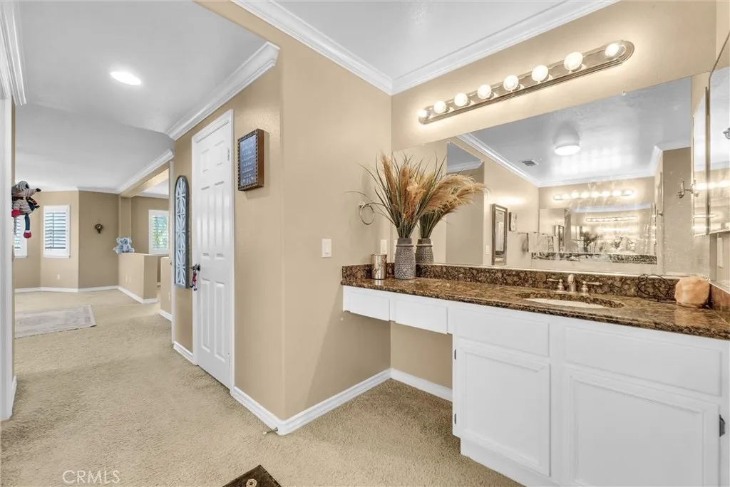 14037 Hollywood Ave, Eastvale, California 92880 home-pic-36
