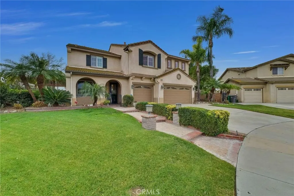 14037 Hollywood Ave, Eastvale, California 92880 home-pic-0