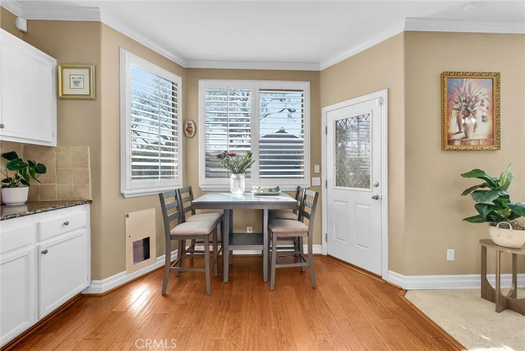 14037 Hollywood Ave, Eastvale, California 92880 home-pic-11