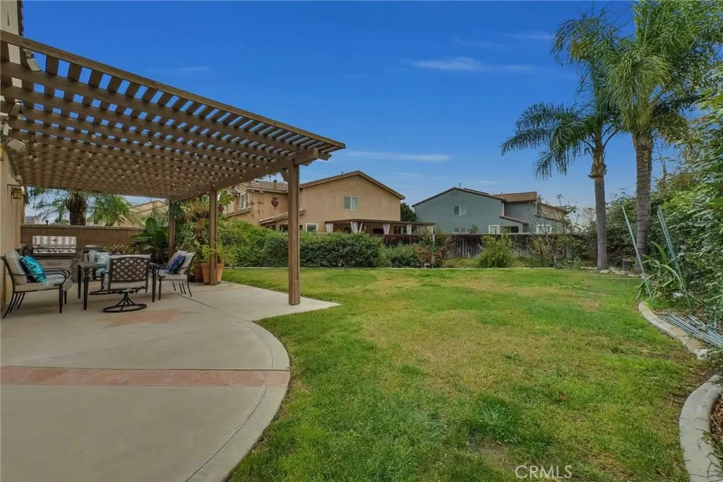 14037 Hollywood Ave, Eastvale, California 92880 home-pic-38