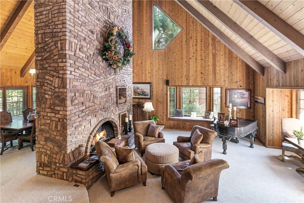 27421 Cedarwood Drive, Lake Arrowhead, California 92352 home-pic-2