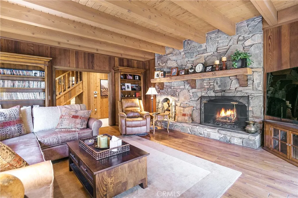 27421 Cedarwood Drive, Lake Arrowhead, California 92352 home-pic-21