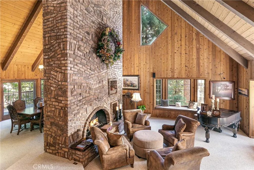 27421 Cedarwood Drive, Lake Arrowhead, California 92352 home-pic-1