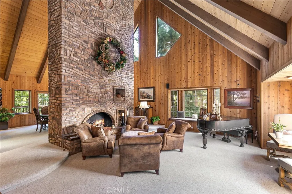 27421 Cedarwood Drive, Lake Arrowhead, California 92352 home-pic-3
