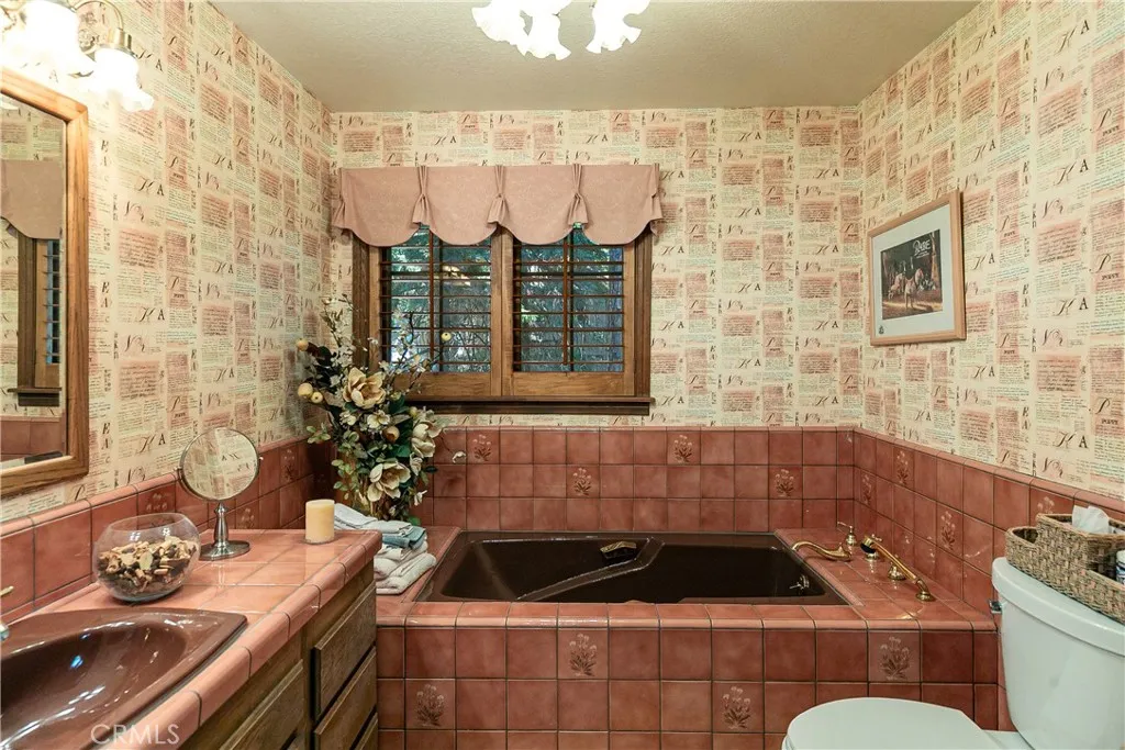 27421 Cedarwood Drive, Lake Arrowhead, California 92352 home-pic-13