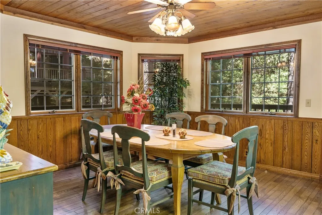 27421 Cedarwood Drive, Lake Arrowhead, California 92352 home-pic-36