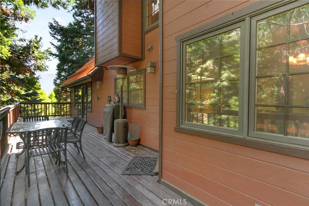 27421 Cedarwood Drive, Lake Arrowhead, California 92352 home-pic-37
