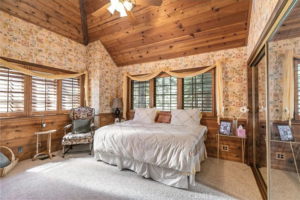 27421 Cedarwood Drive, Lake Arrowhead, California 92352 home-pic-12