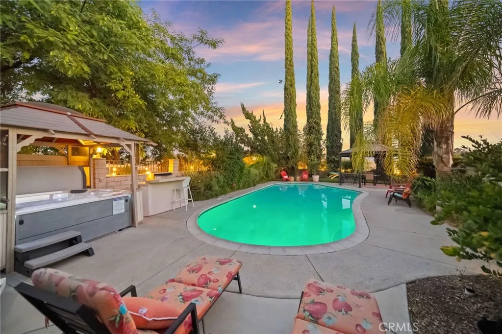 36350 Calle Poco, Temecula, California 92592 home-pic-14