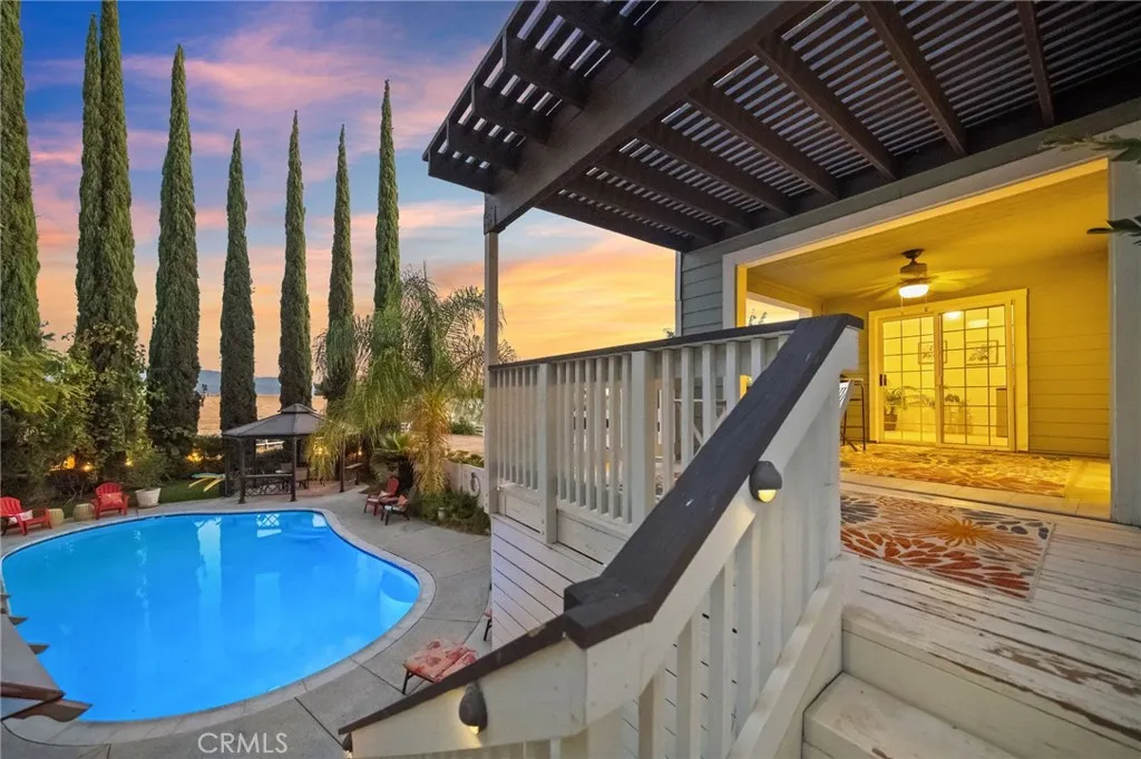 36350 Calle Poco, Temecula, California 92592 home-pic-13