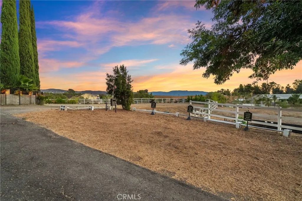 36350 Calle Poco, Temecula, California 92592 home-pic-12