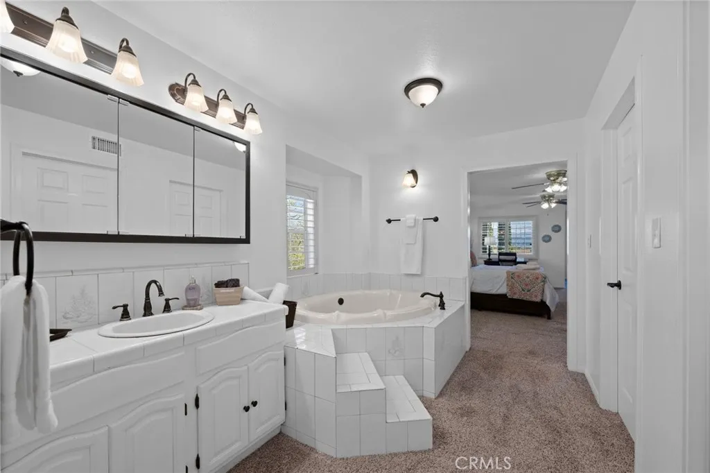 36350 Calle Poco, Temecula, California 92592 home-pic-42
