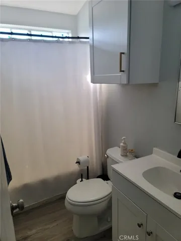 Bathroom1