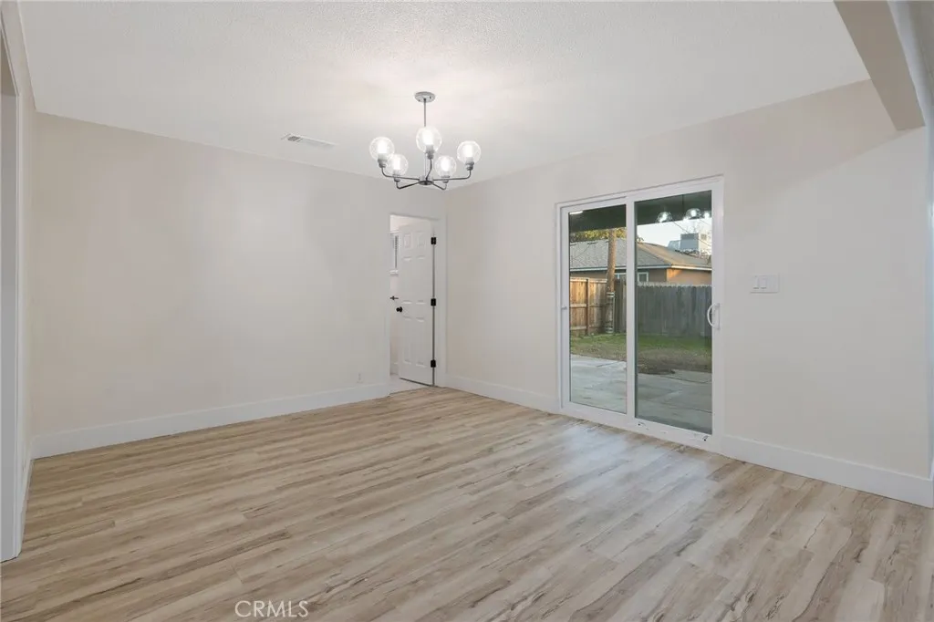 697 E Scott Avenue, Fresno, California 93710 home-pic-16