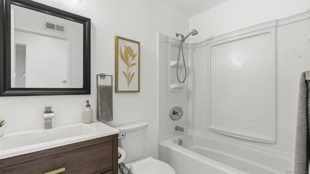 1151 Conway Dr, Escondido, California 92027 home-pic-11