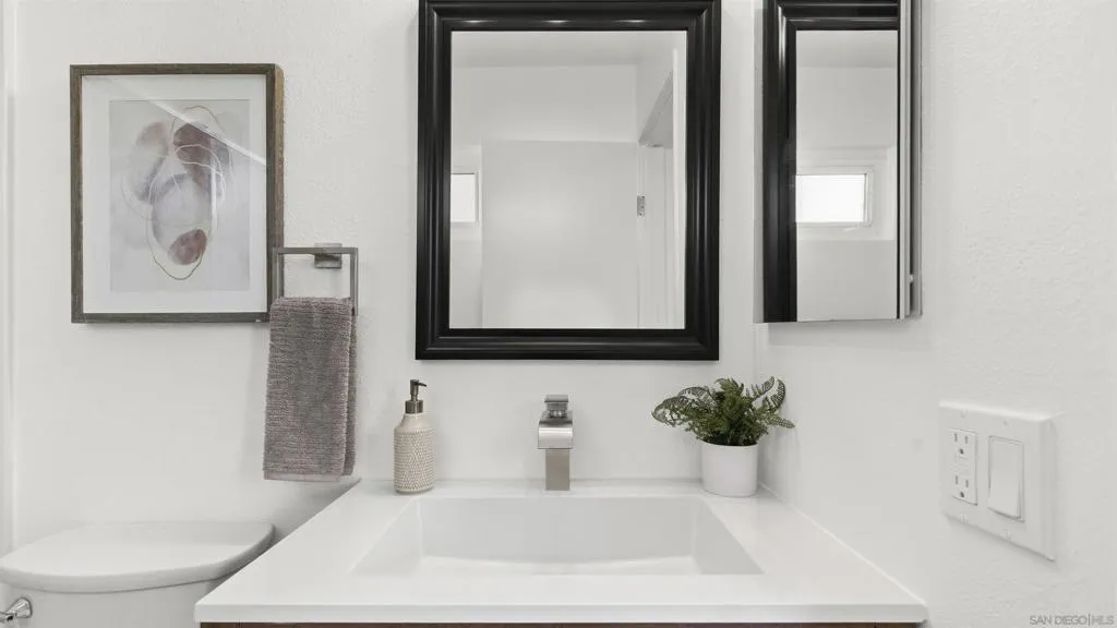 1151 Conway Dr, Escondido, California 92027 home-pic-15