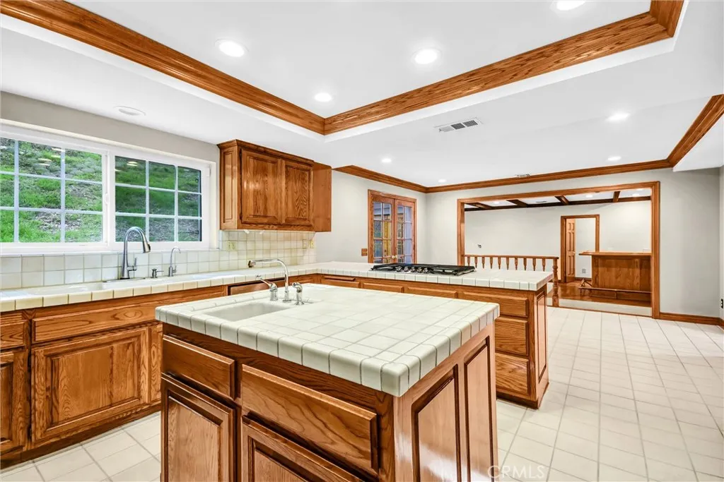 34 Hidden Valley Road, Monrovia, California 91016 home-pic-6