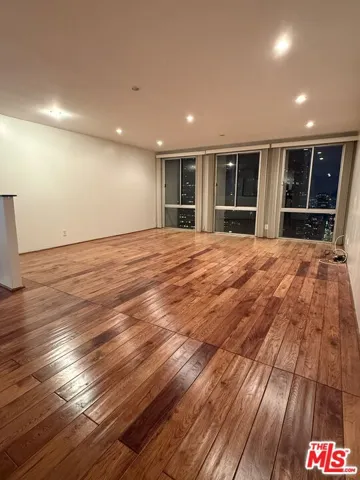 RECESSED LIGHTING