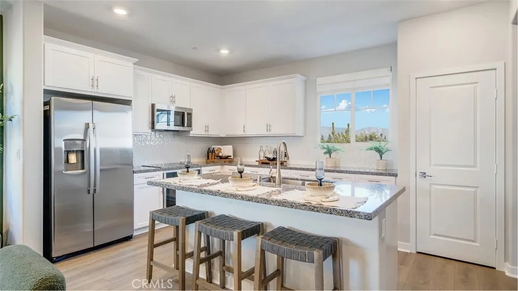 1750 Eagle Road, Rialto, California 92376 home-pic-2