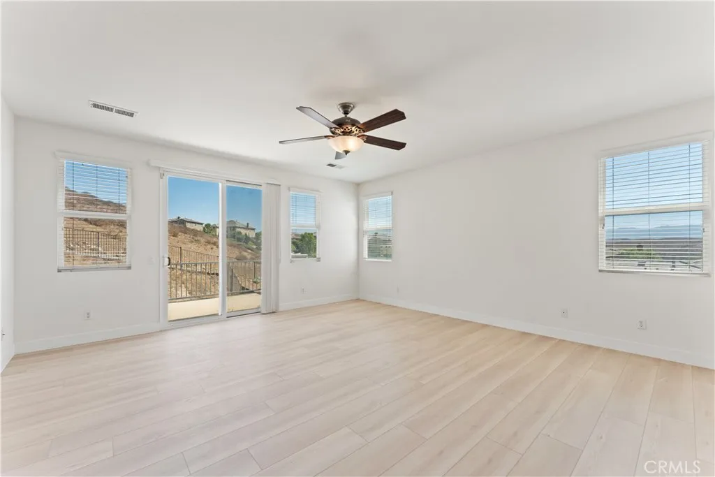16395 Ridge Field, Riverside, California 92503 home-pic-25