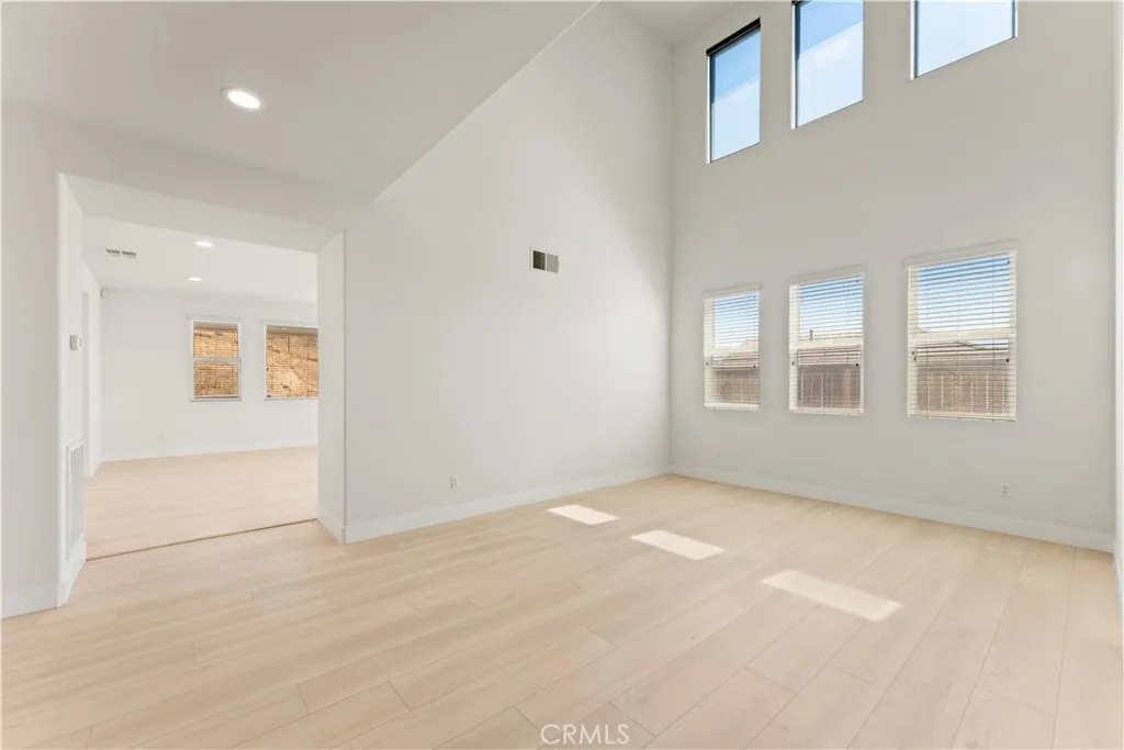 16395 Ridge Field, Riverside, California 92503 home-pic-8