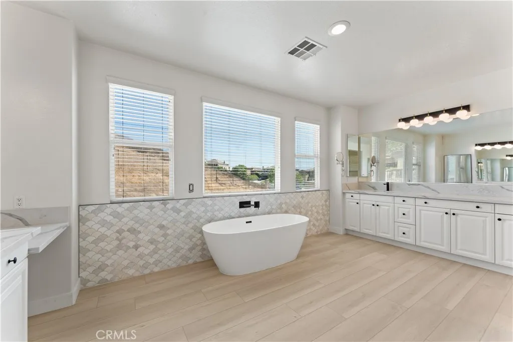 16395 Ridge Field, Riverside, California 92503 home-pic-28