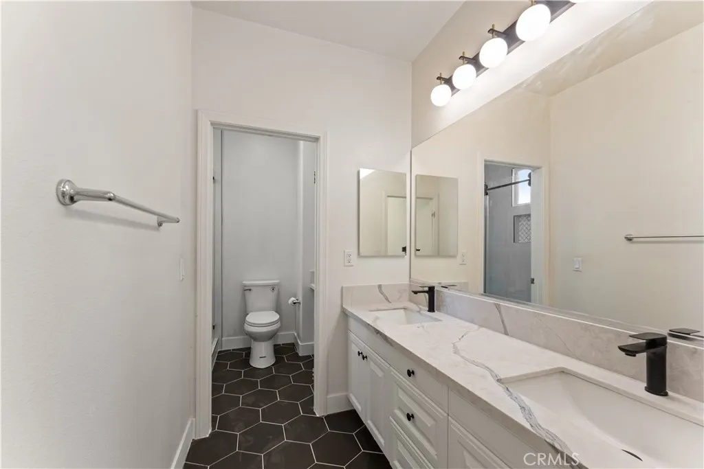 16395 Ridge Field, Riverside, California 92503 home-pic-36