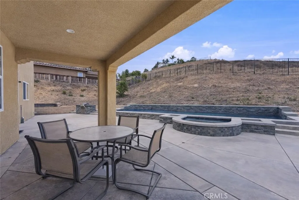 16395 Ridge Field, Riverside, California 92503 home-pic-42