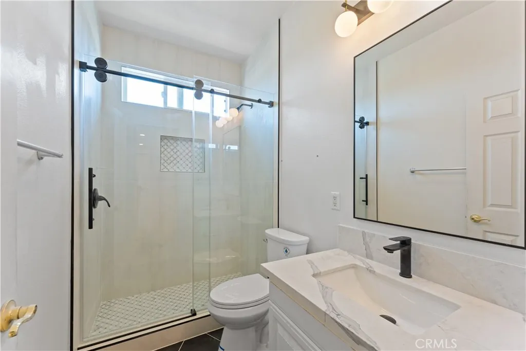 16395 Ridge Field, Riverside, California 92503 home-pic-34