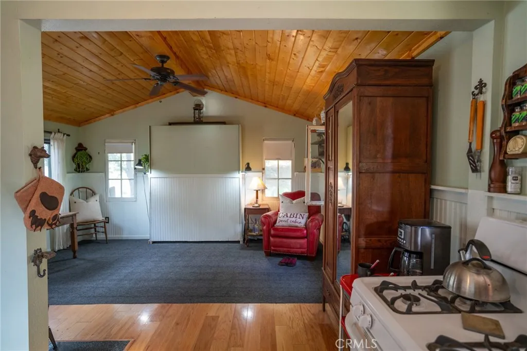 73 San Antonio Creek, Mt Baldy, California 91759 home-pic-14