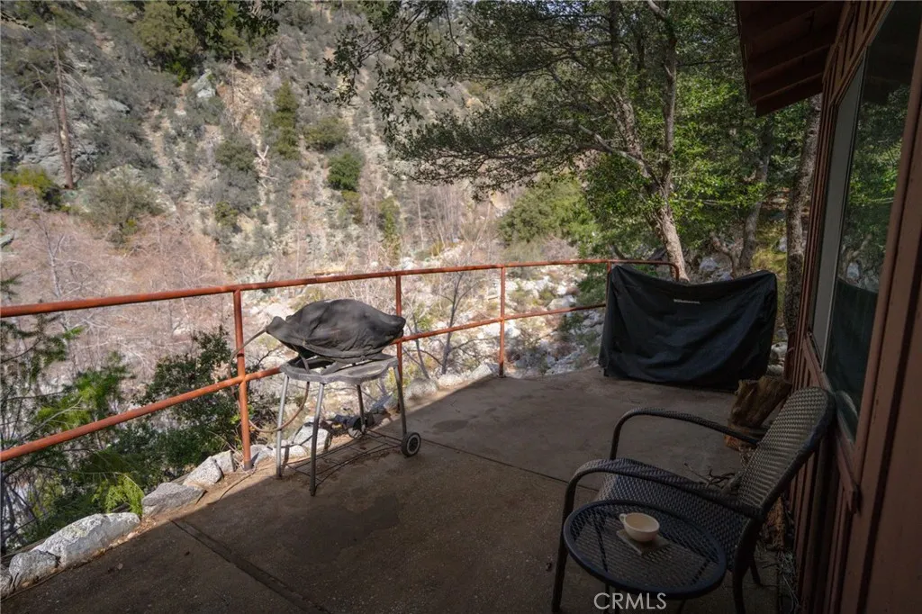73 San Antonio Creek, Mt Baldy, California 91759 home-pic-10