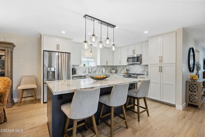 B1A7523-010-049-3000x2001