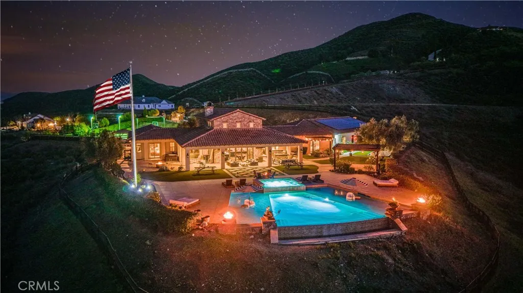 30635 Sorrel Lane, Canyon Lake, California 92587 home-pic-1