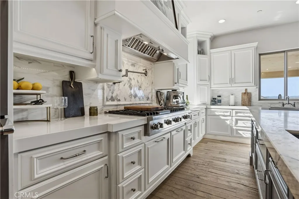 30635 Sorrel Lane, Canyon Lake, California 92587 home-pic-37