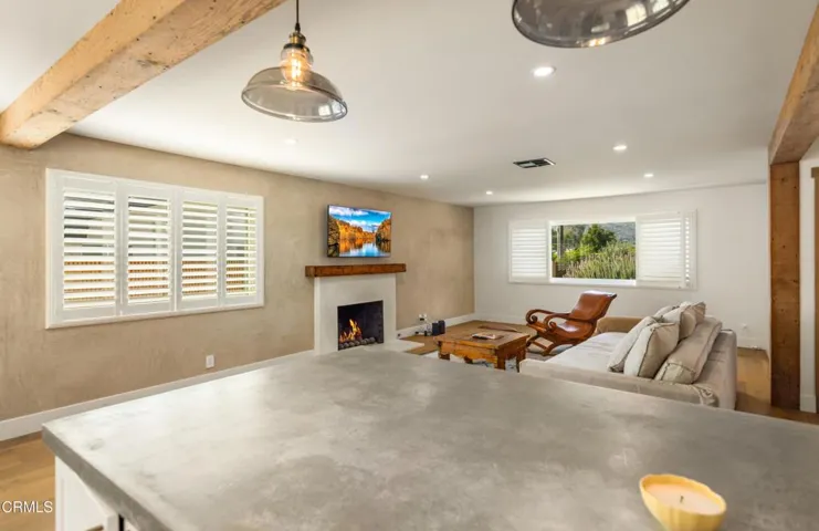 S8C_1994 E Ojai Ave_45