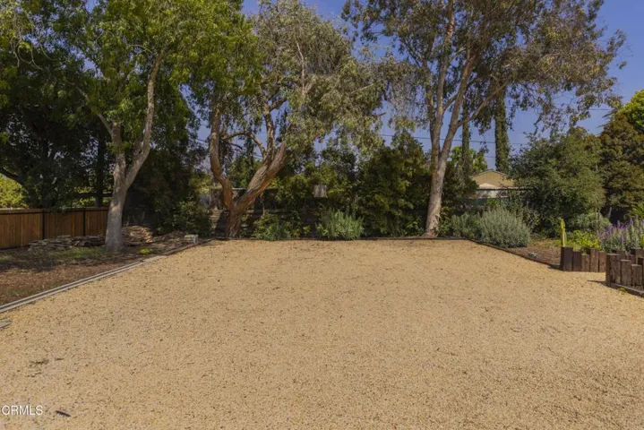 S8C_1994 E Ojai Ave_21