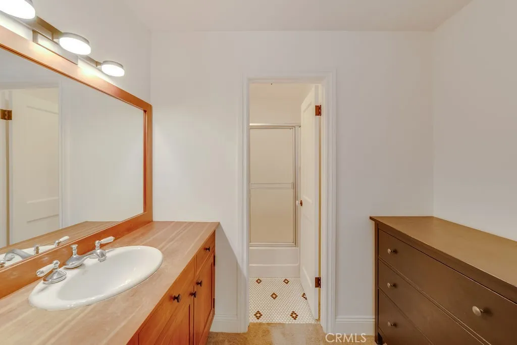 300 Cagney 208, Newport Beach, California 92663 home-pic-22