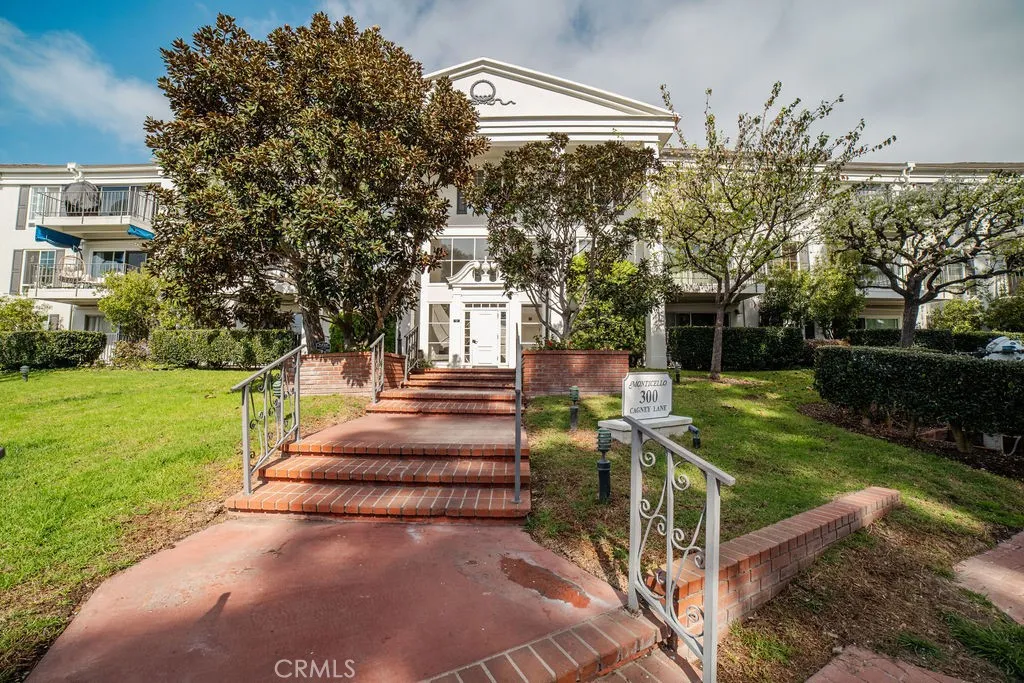 300 Cagney 208, Newport Beach, California 92663 home-pic-33