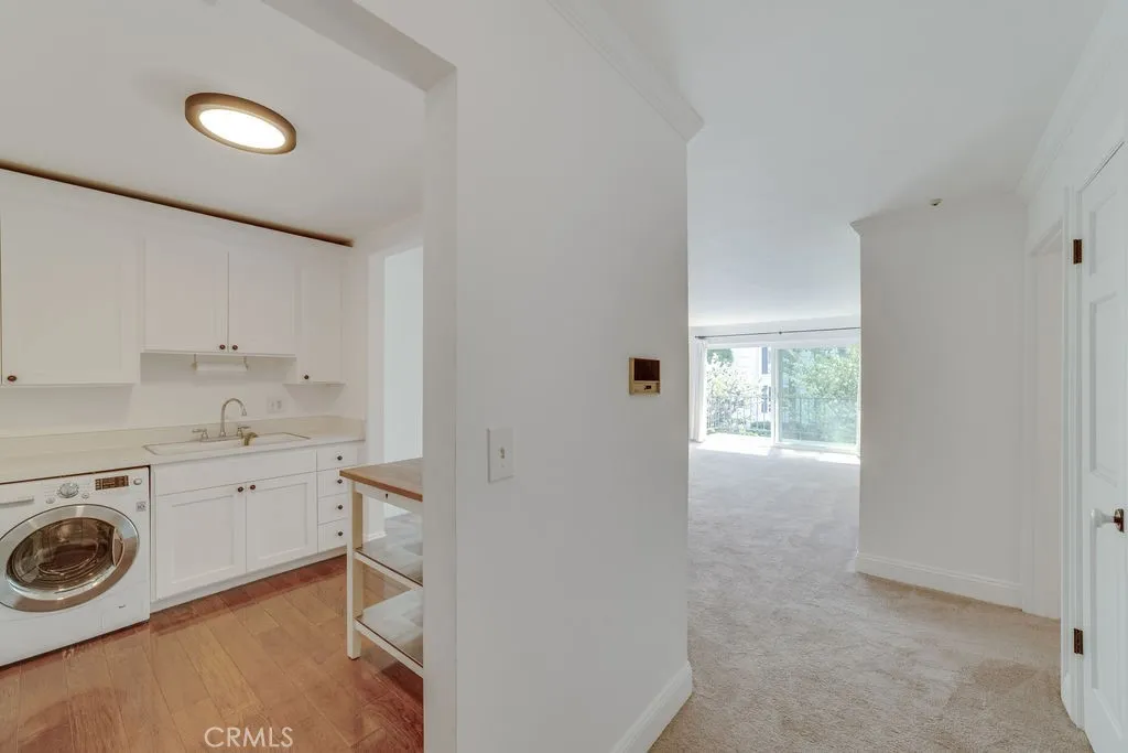 300 Cagney 208, Newport Beach, California 92663 home-pic-4