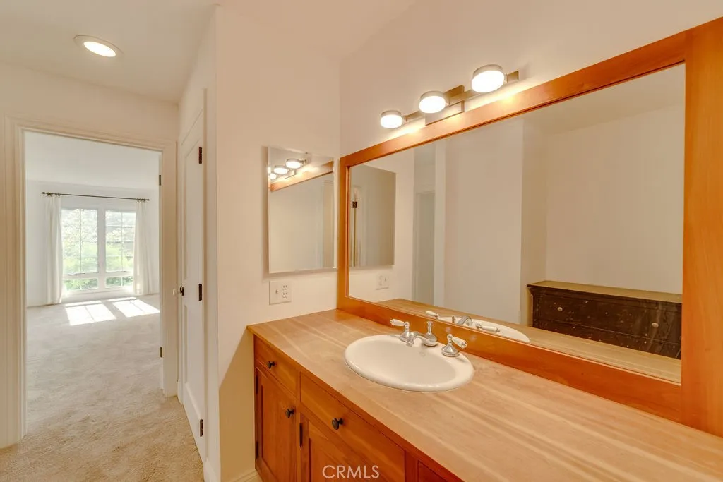 300 Cagney 208, Newport Beach, California 92663 home-pic-20