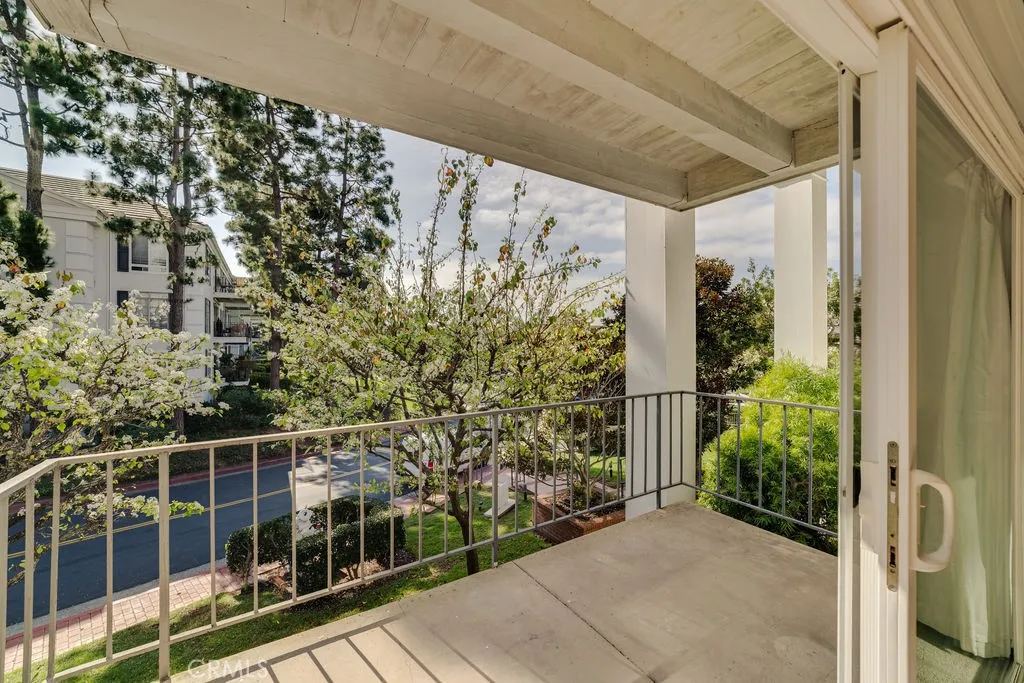 300 Cagney 208, Newport Beach, California 92663 home-pic-26