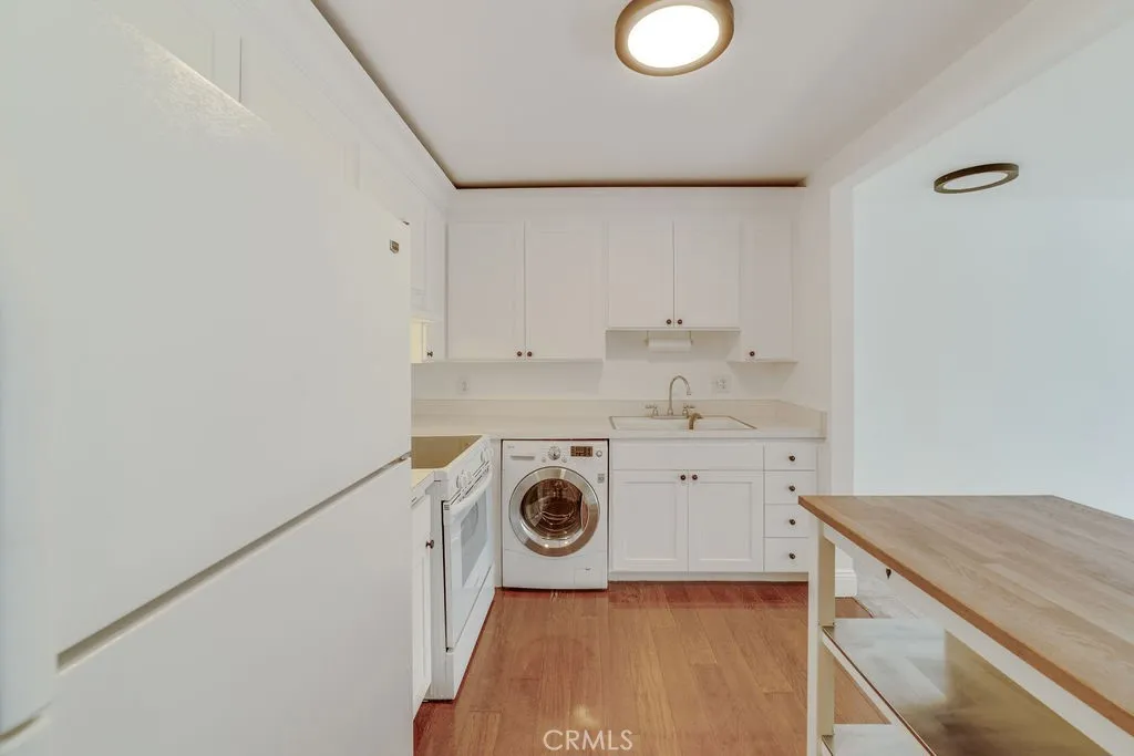 300 Cagney 208, Newport Beach, California 92663 home-pic-13