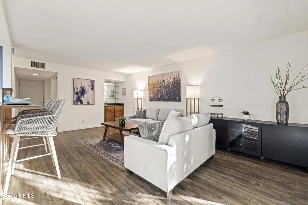 35 Ilex Drive, Newbury Park, California 91320 home-pic-37