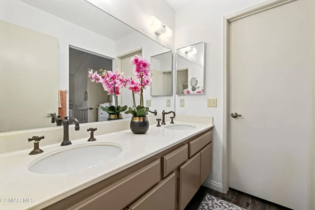 35 Ilex Drive, Newbury Park, California 91320 home-pic-45