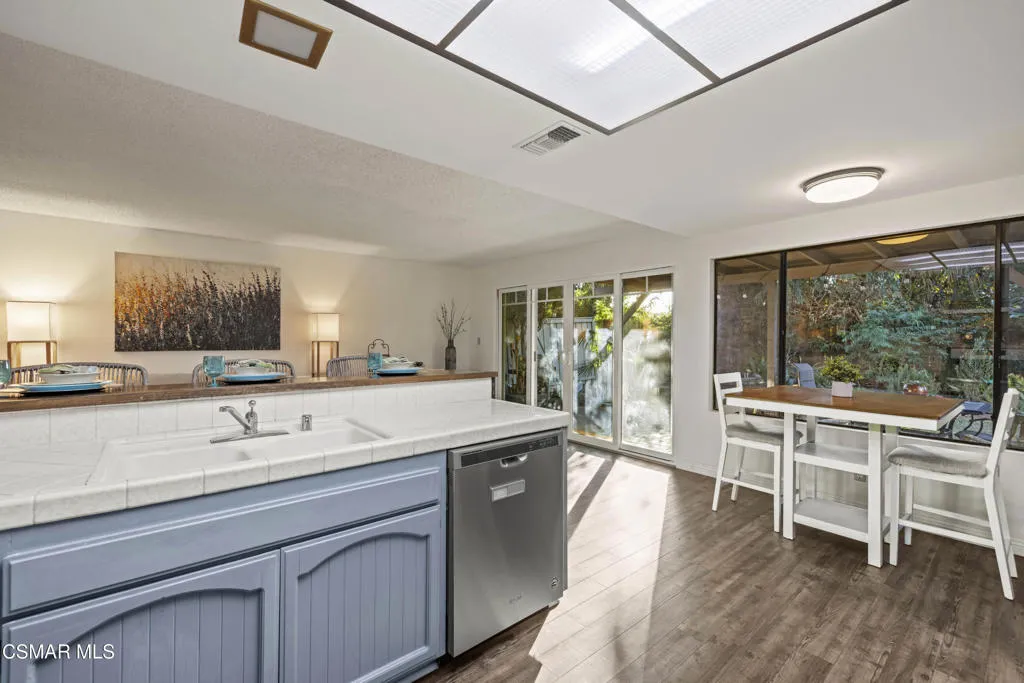 35 Ilex Drive, Newbury Park, California 91320 home-pic-31